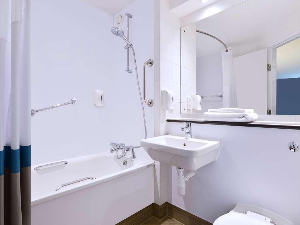 Travelodge London Covent Garden Buitenkant foto