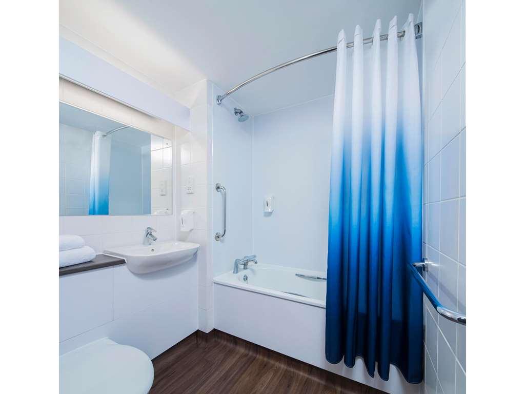 Travelodge London Covent Garden Buitenkant foto