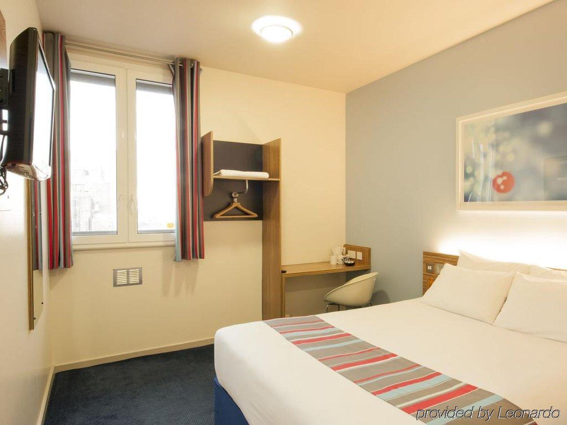 Travelodge London Covent Garden Buitenkant foto