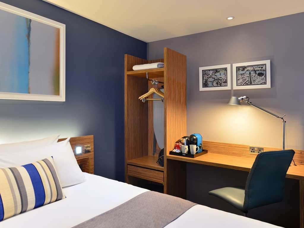 Travelodge London Covent Garden Kamer foto