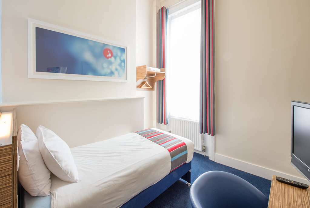 Travelodge London Covent Garden Kamer foto